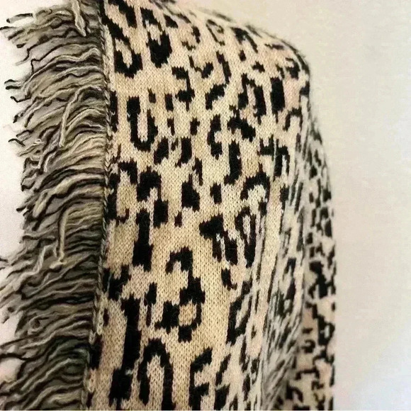 Neiman Marcus 100% Cashmere Leopard Print Open Front Long Cardigan Fringe XS - Picture 5 of 13